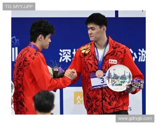 张展硕400米预赛夺第二强势晋级 潘展乐孙杨同组上演巅峰对决