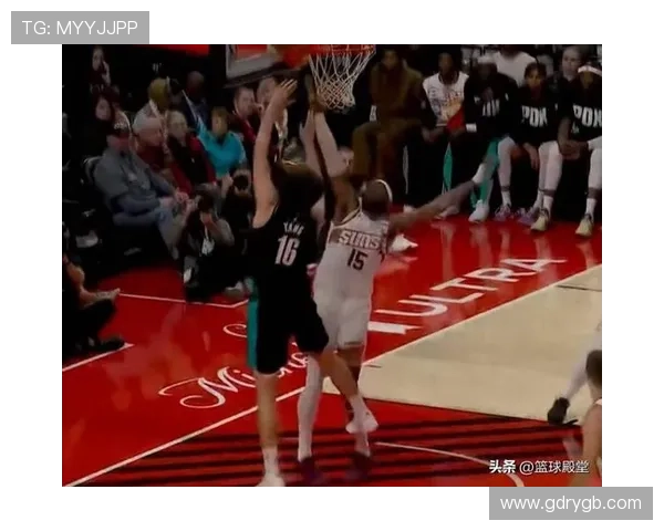 轻松突破对手防线杨瀚森精准直塞助攻队友三分球命中